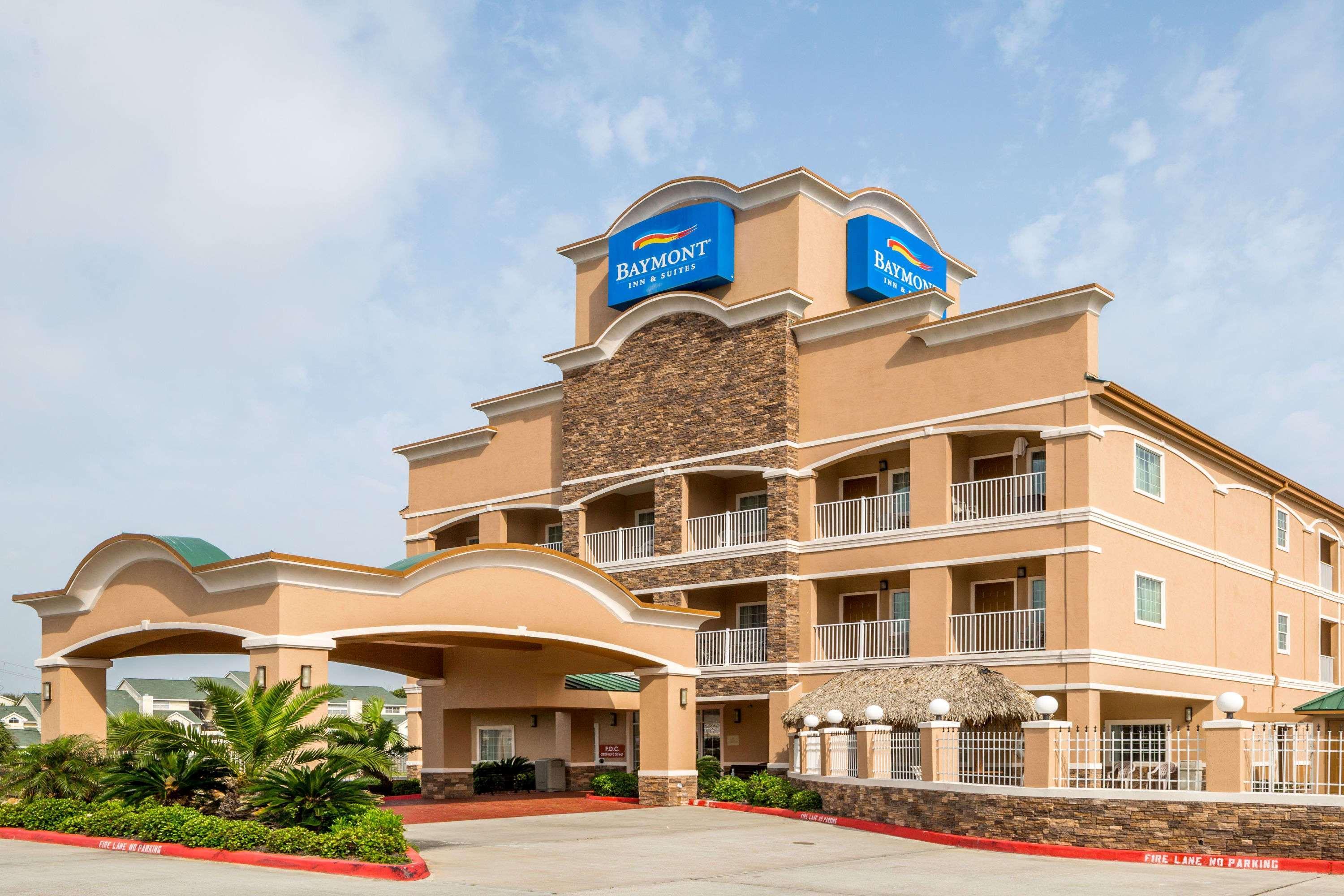 Baymont By Wyndham Galveston Hotel Exterior photo